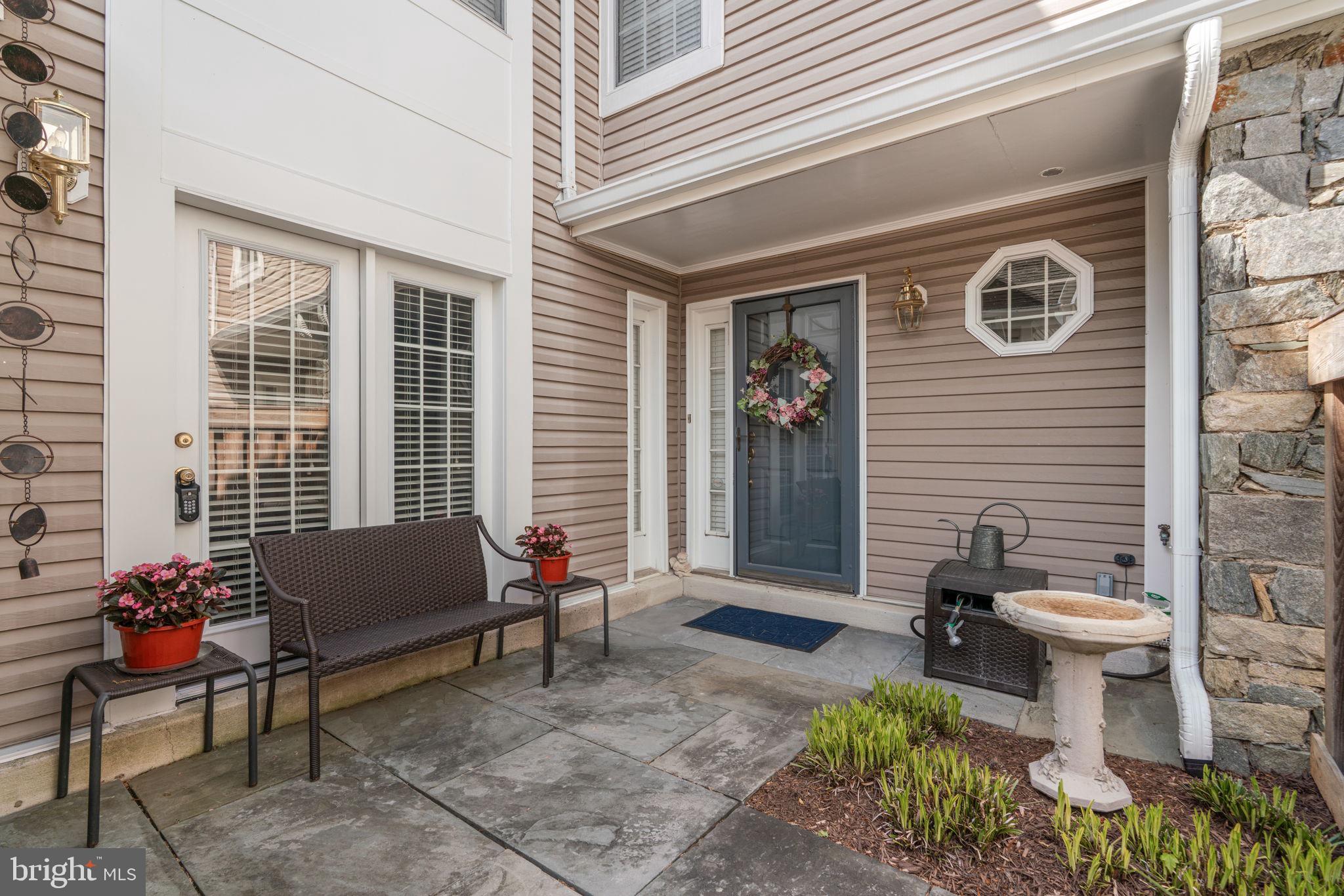 20421 Remsbury Place Gaithersburg, MD 20886 - Photo 2 of 31 Gallery Image 2