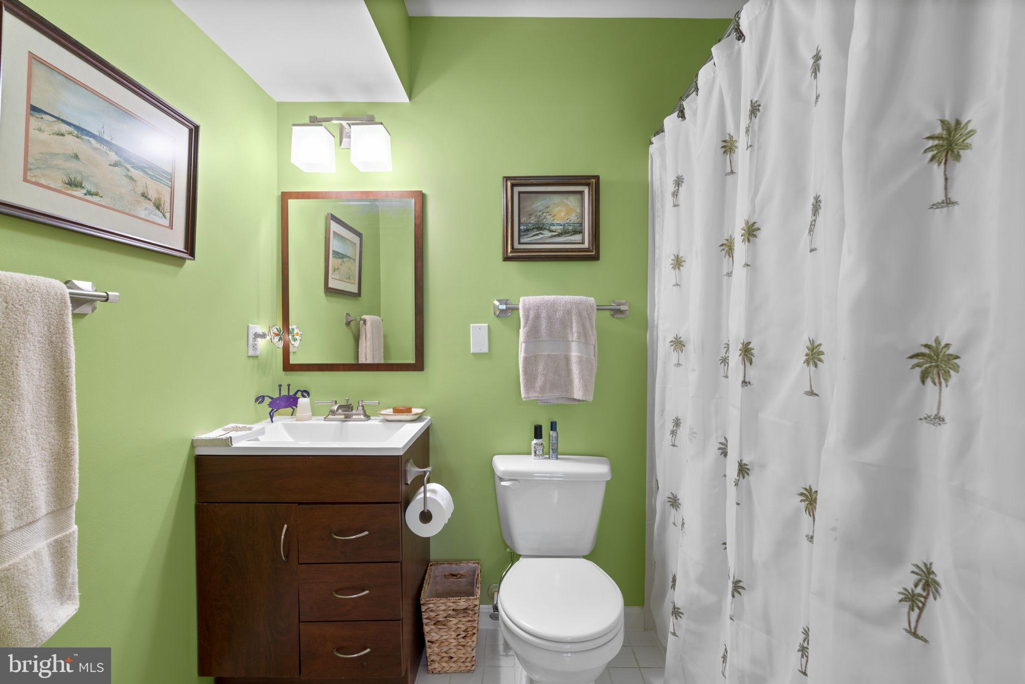 20421 Remsbury Place Gaithersburg, MD 20886 - Photo 21 of 31 Gallery Image 21