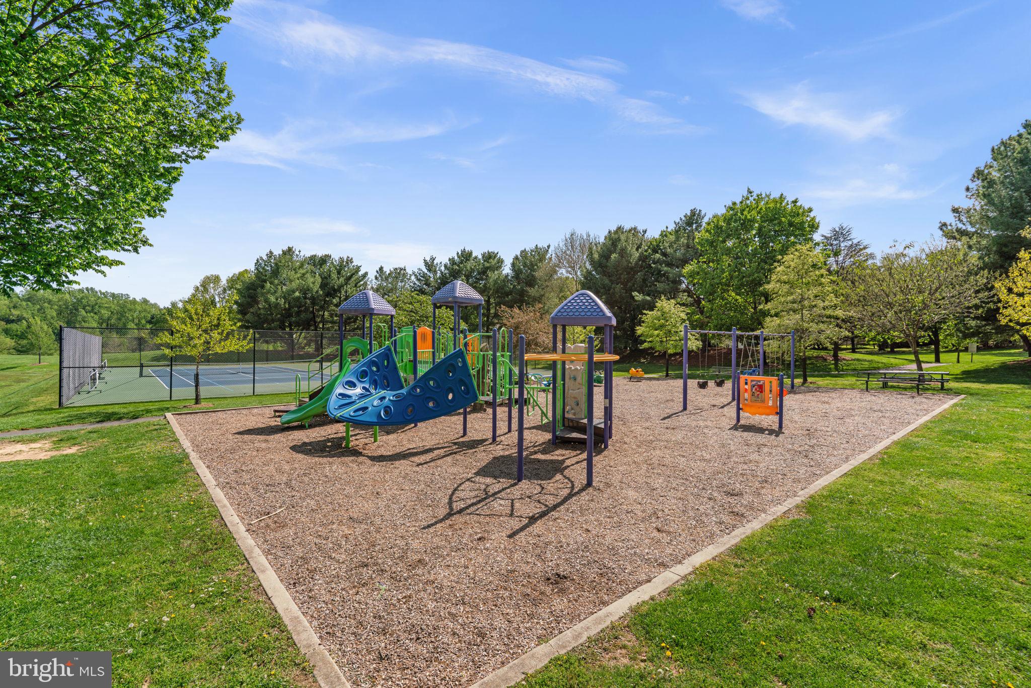 20421 Remsbury Place Gaithersburg, MD 20886 - Photo 27 of 31 Gallery Image 27