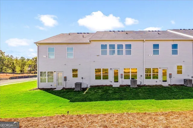 $244,400 | 2010 Fall Harvest Drive, Macon, GA 31216