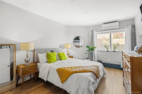 $740,000 | 61-20 71st Avenue | Ridgewood