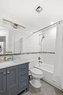 $740,000 | 61-20 71st Avenue | Ridgewood