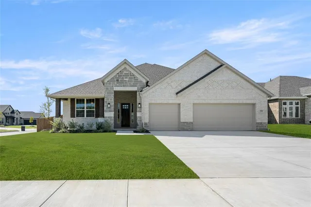 $539,900 | 951 Anvil, DeSoto, TX 75115
