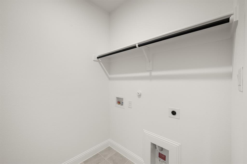 951 Anvil DeSoto, TX 75115 - Photo 26 of 40 951 Anvil Ct- Utility-1