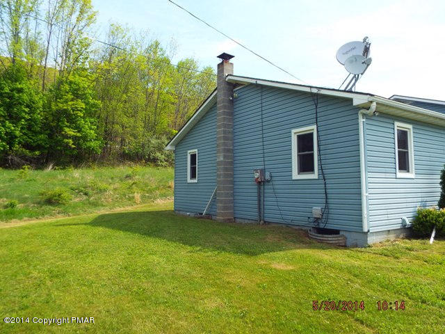 7 Shickshinny Valley Road Berwick, PA 18603 - Photo 3 of 18 Left side