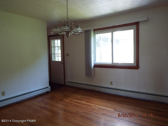 7 Shickshinny Valley Road Berwick, PA 18603 - Photo 6 of 18 Dining room
