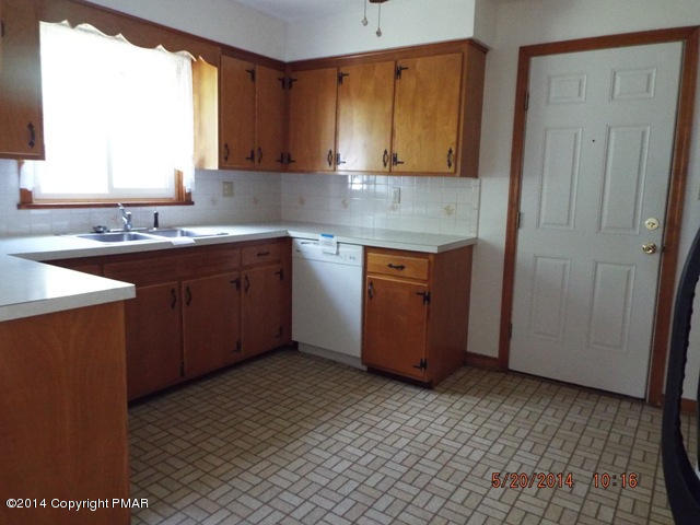 7 Shickshinny Valley Road Berwick, PA 18603 - Photo 7 of 18 Kitchen 1