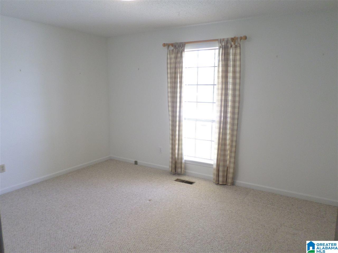 1527 Tropical Lane Alabaster, AL 35007 - Photo 16 of 24