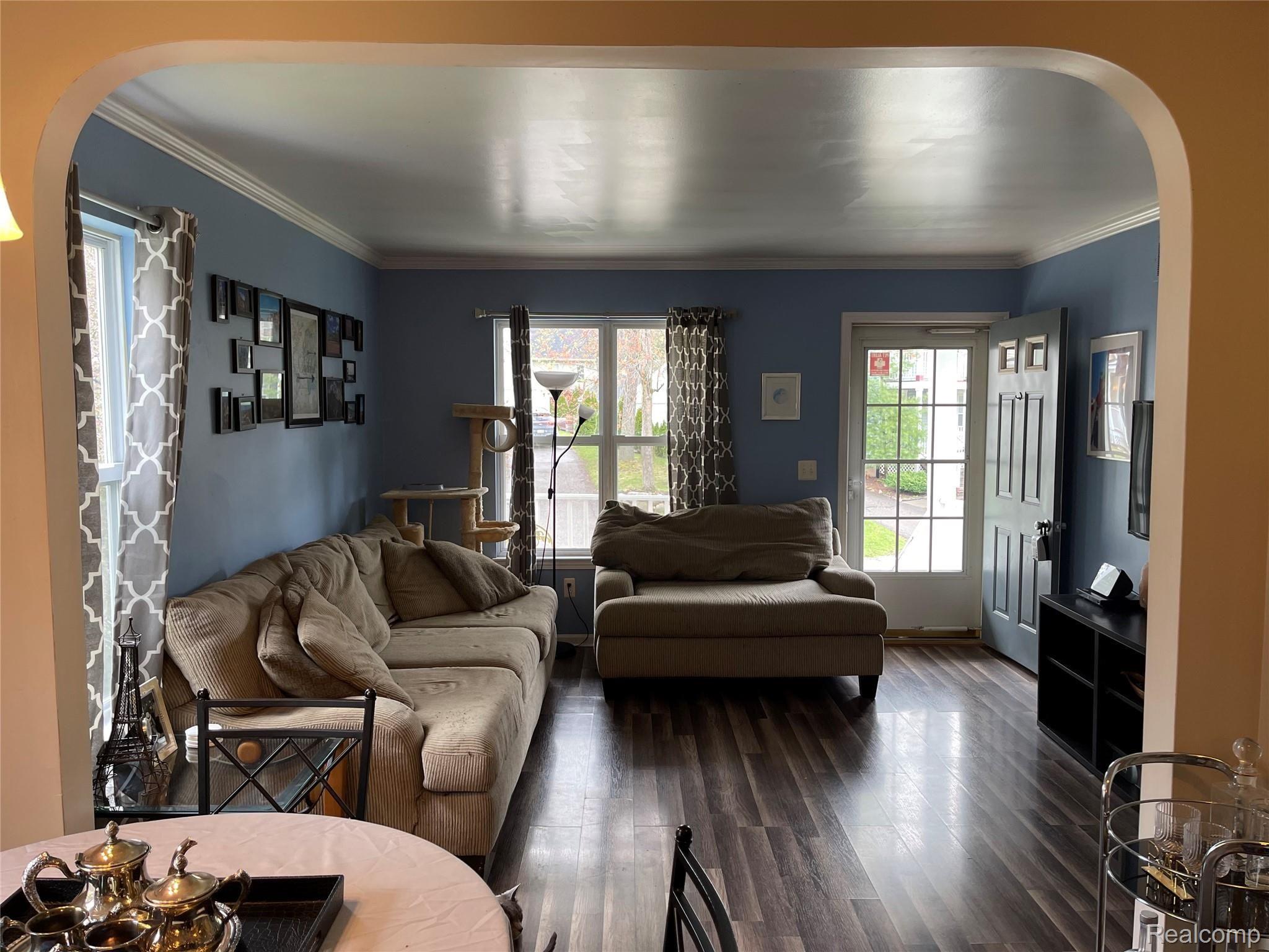 414 Springwell Lane Howell, MI 48843 - Photo 7 of 34 IMG_6503.JPG
