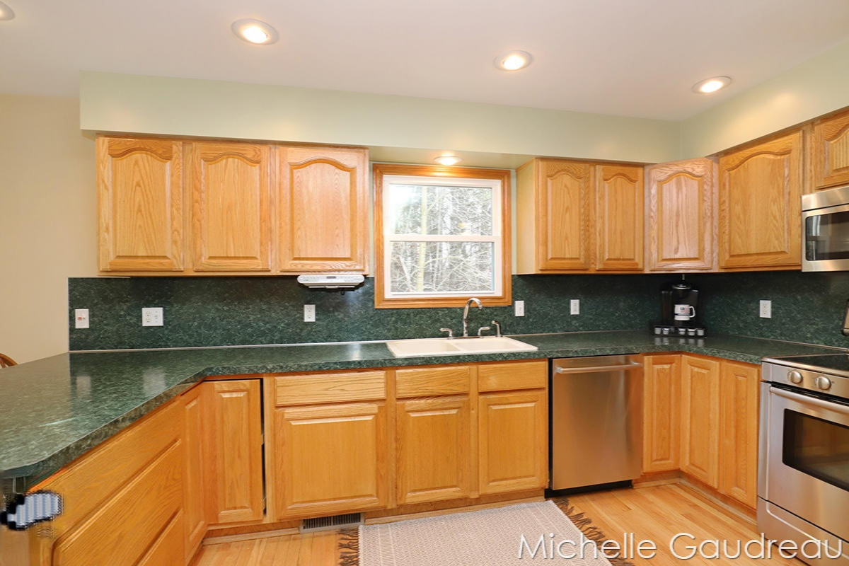 9890 Finkbeiner Road Middleville, MI 49333 - Photo 10 of 55 IMG_9914