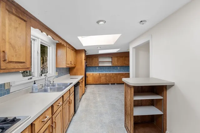 $2,191,023 | 5 Winter Island Road, Salem, MA 01970