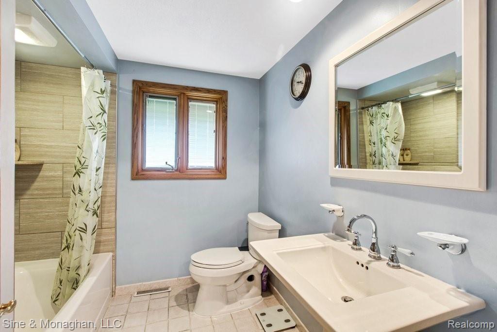 757 Shelden Road Grosse Pointe Shores, MI 48236 - Photo 15 of 27