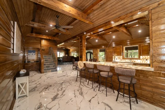 $3,500,000 | 1705 South Highway 77, La Grange, TX 78945