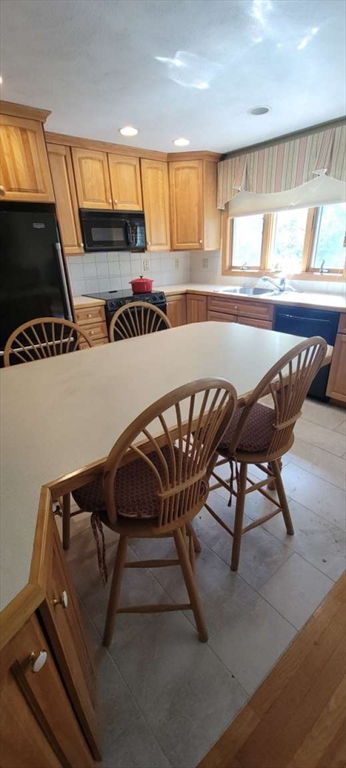 21 Biscayne Avenue Saugus, MA 01906 - Photo 7 of 20
