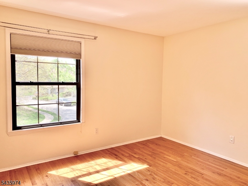 305 Marten Road Princeton, NJ 08540 - Photo 15 of 37
