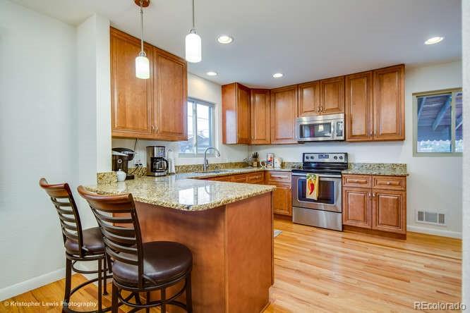 7241 Ruth Way Denver, CO 80221 - Photo 9 of 31 Gallery Image 9