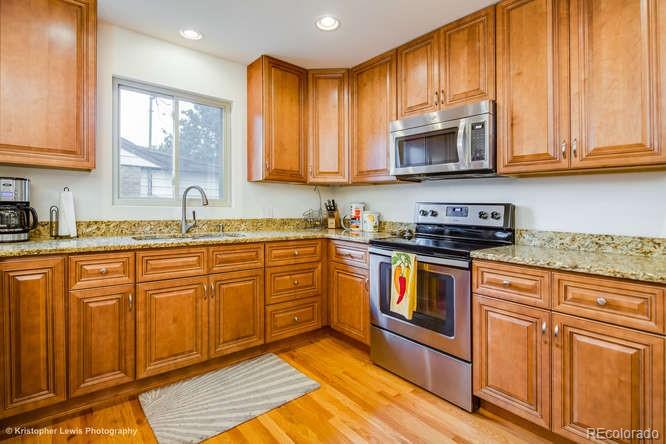 7241 Ruth Way Denver, CO 80221 - Photo 10 of 31 Gallery Image 10