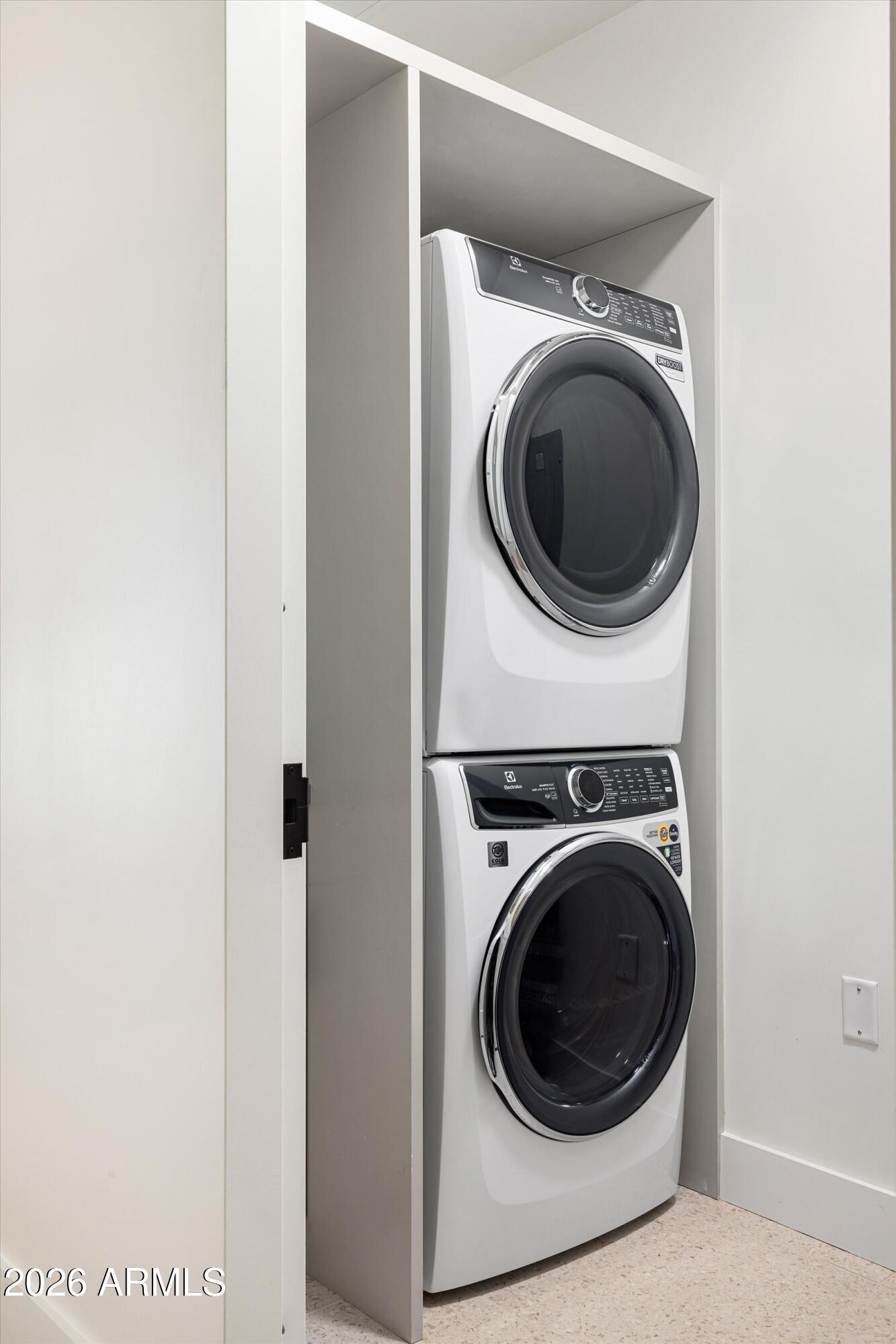 4849 North Camelback Ridge Road, Unit B104 Scottsdale, AZ 85251 - Photo 25 of 41 Laundry/Utility Room