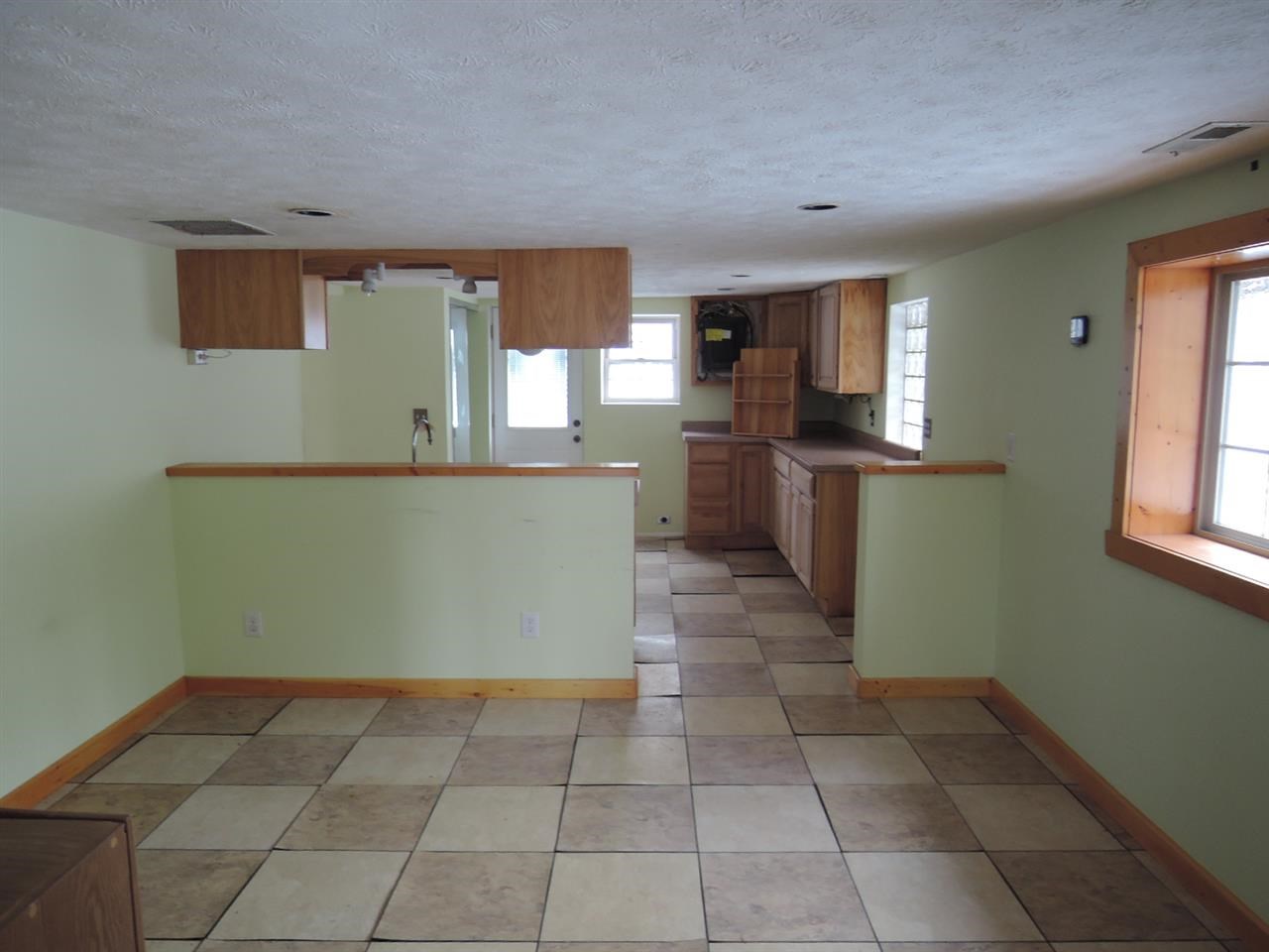 1242 River Road Spencer, IN 47460 - Photo 2 of 11