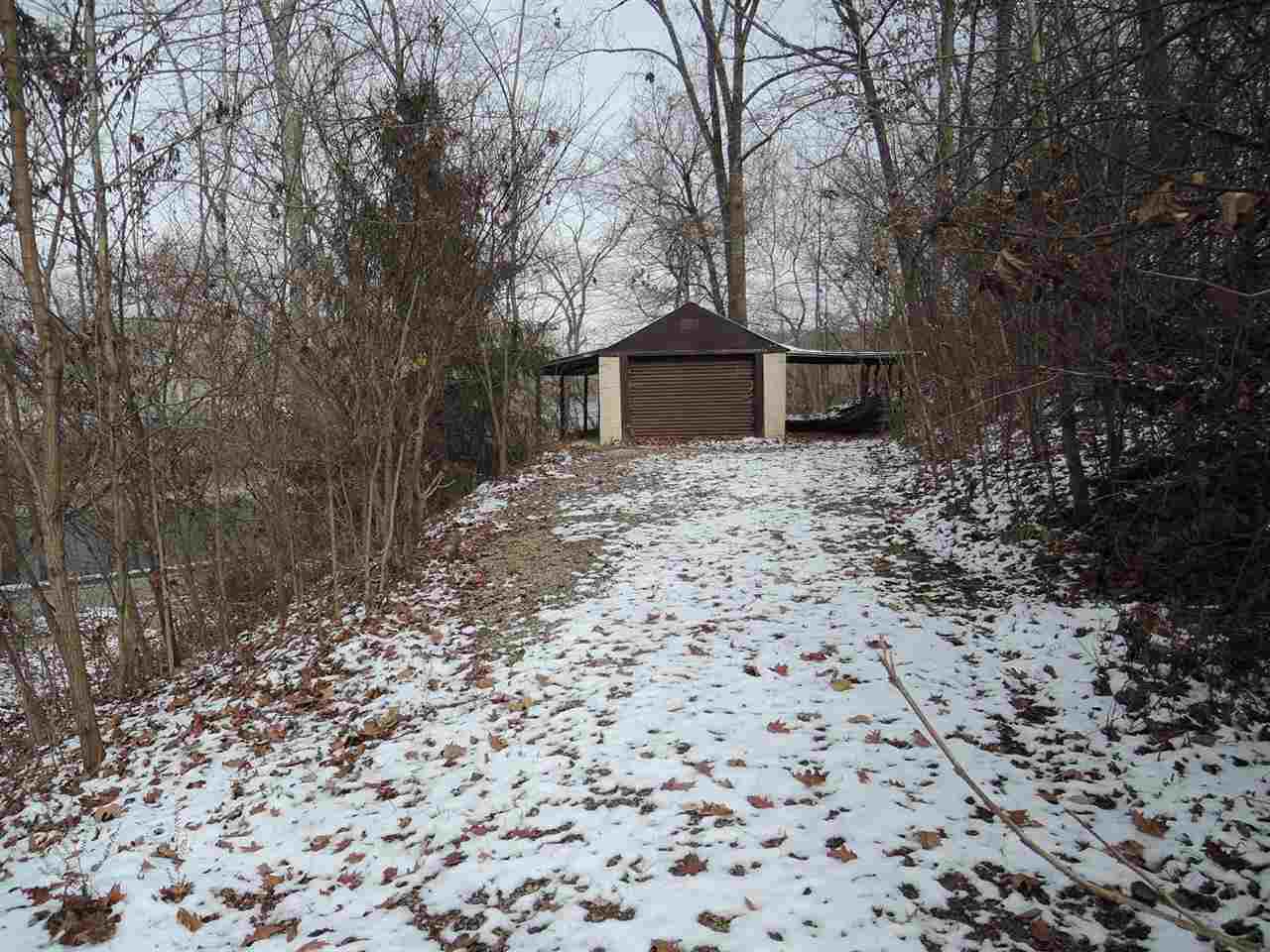 1242 River Road Spencer, IN 47460 - Photo 8 of 11