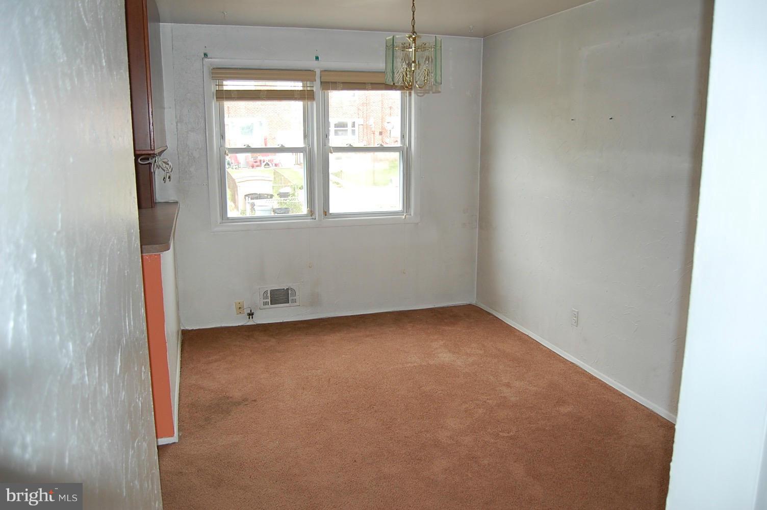 4236 Labyrinth Road Baltimore, MD 21215 - Photo 7 of 14 Dining Room