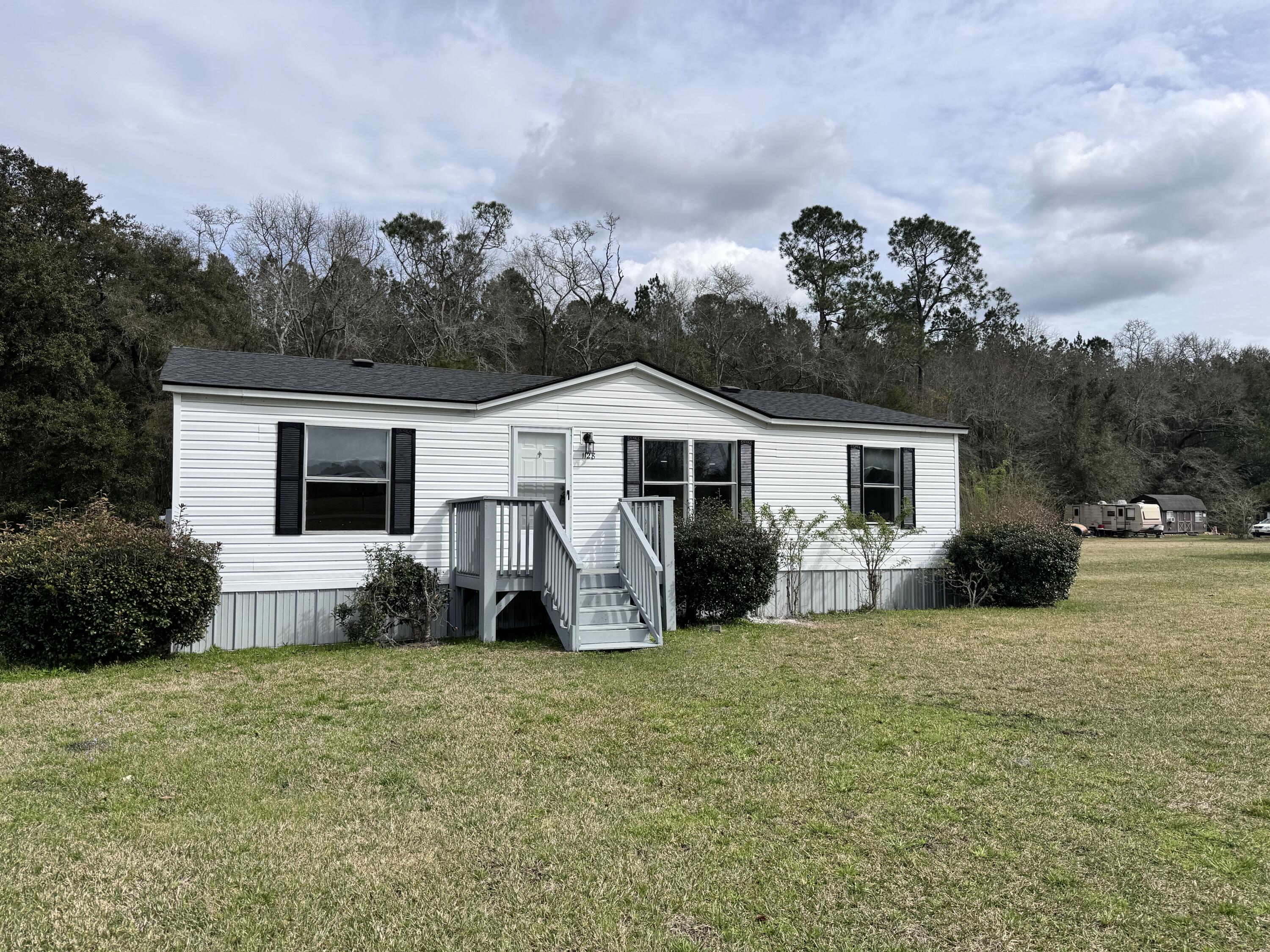 1128 Stokes Road Walterboro, SC 29488 - Photo 1 of 20 1128 Stokes Road