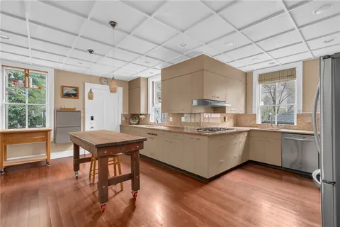 $1,825,000 | 168 Bowen Street, Providence, RI 02906