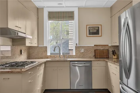 $1,825,000 | 168 Bowen Street, Providence, RI 02906