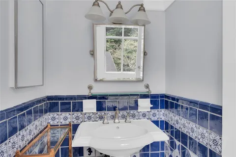 $1,825,000 | 168 Bowen Street, Providence, RI 02906