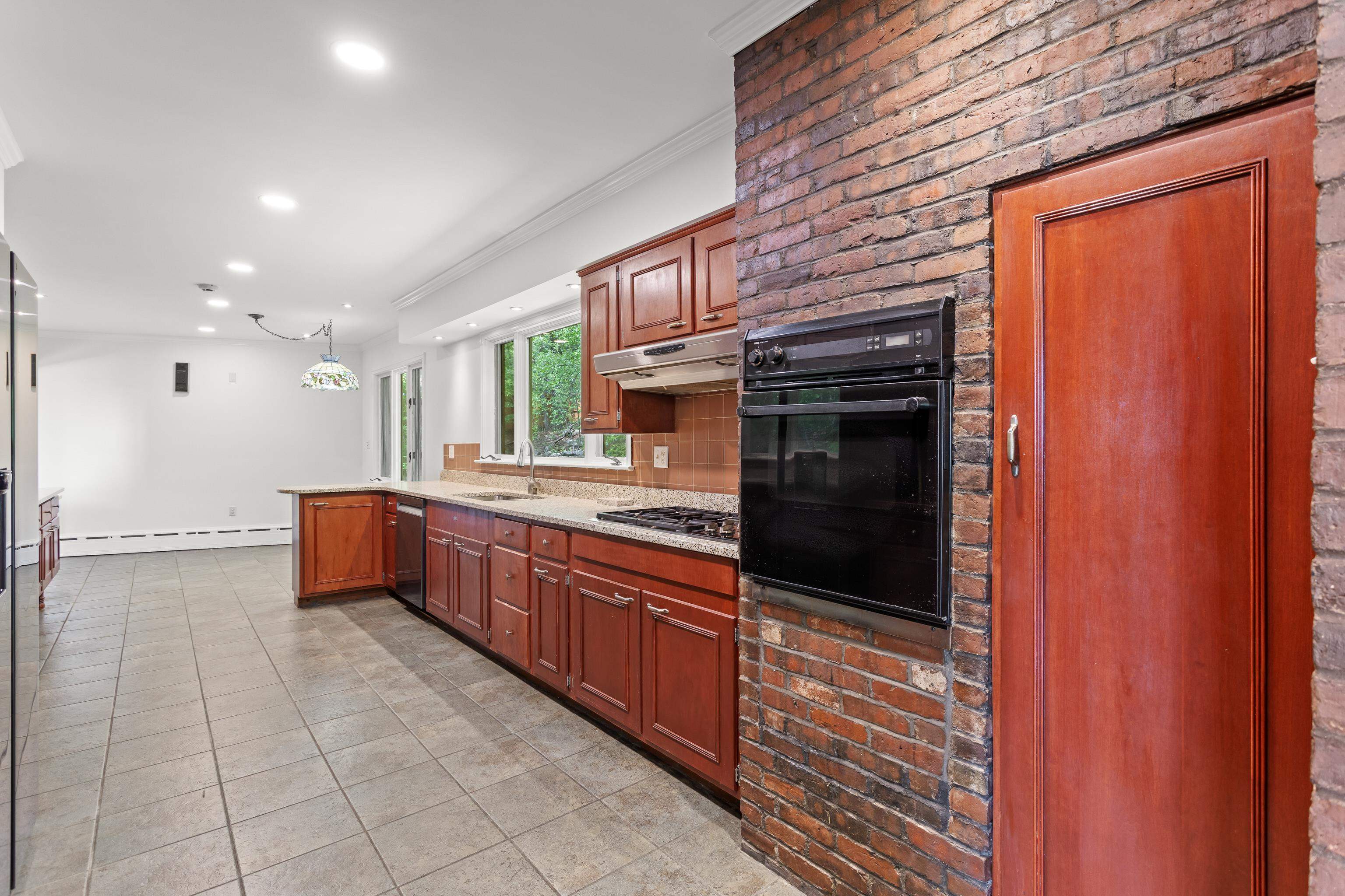 33 High Ridge Road Manchester, NH 03104 - Photo 19 of 59