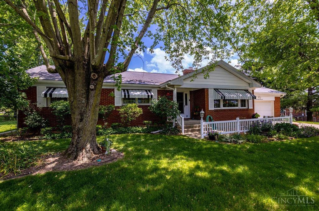 3676 Eaton Road Hamilton, OH 45013 - Photo 3 of 31