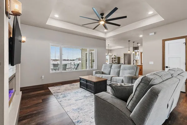 $669,900 | 1667 Torchwood Trail, De Pere, WI 54115