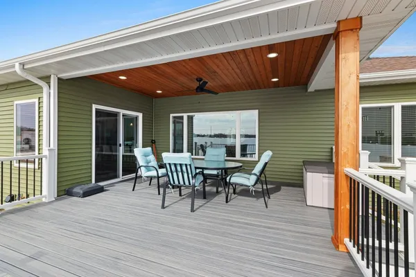 $669,900 | 1667 Torchwood Trail, De Pere, WI 54115