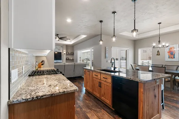 $669,900 | 1667 Torchwood Trail, De Pere, WI 54115