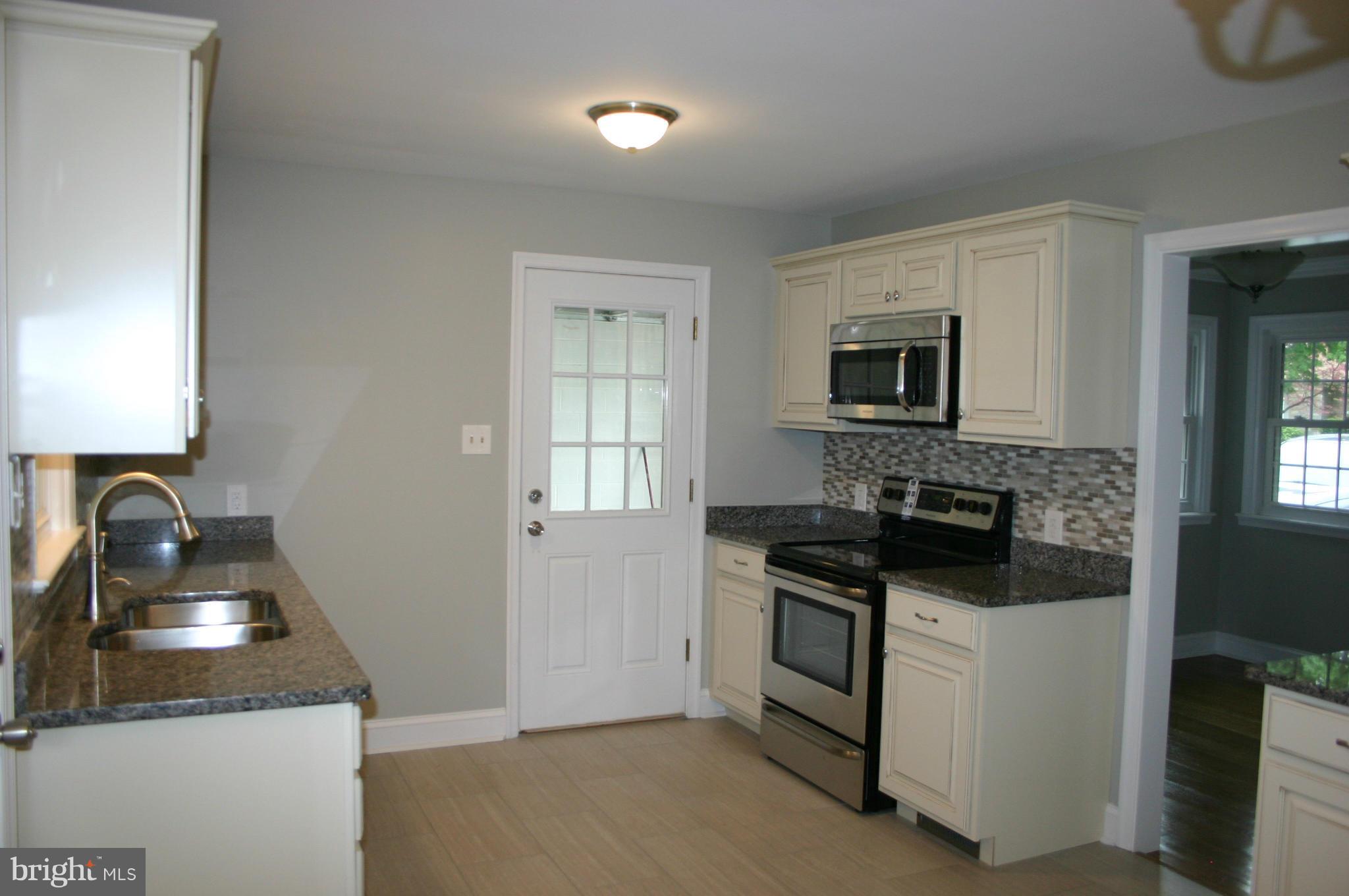 16710 Hampton Road Williamsport, MD 21795 - Photo 11 of 30 Kitchen