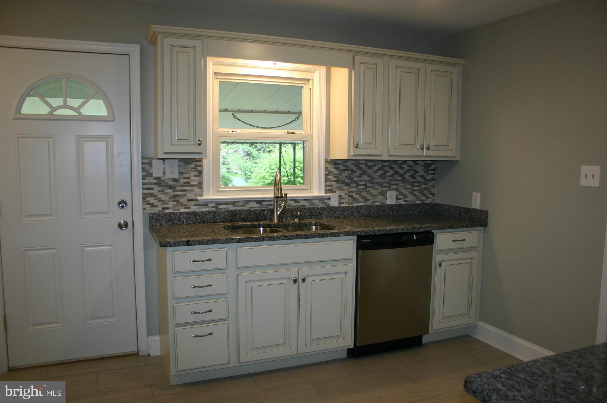 16710 Hampton Road Williamsport, MD 21795 - Photo 12 of 30 Kitchen