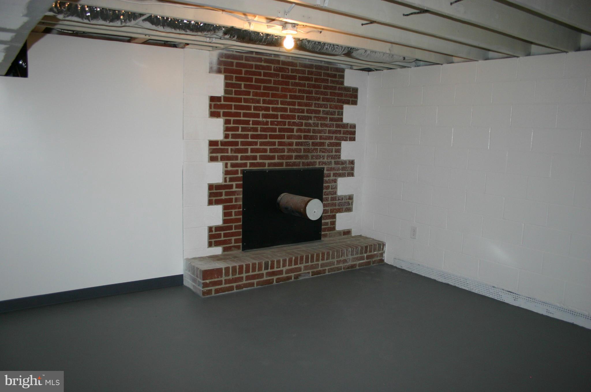 16710 Hampton Road Williamsport, MD 21795 - Photo 26 of 30 Basement-Wood stove Insert