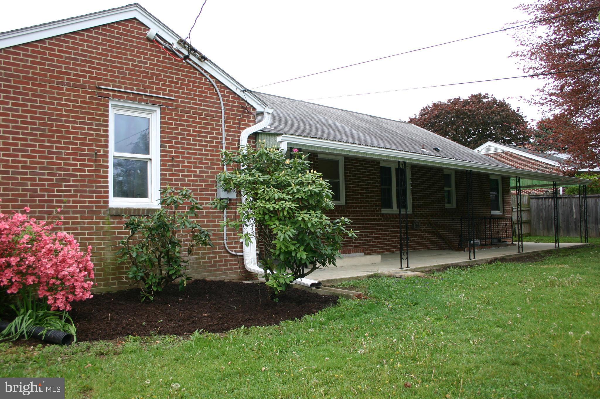 16710 Hampton Road Williamsport, MD 21795 - Photo 5 of 30 Exterior (Rear)