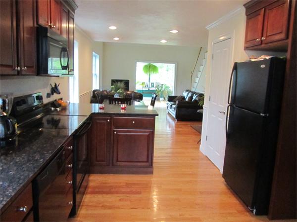 7 Marble Farm Road, Unit 4 Maynard, MA 01754 - Photo 3 of 16 Gallery Image 3