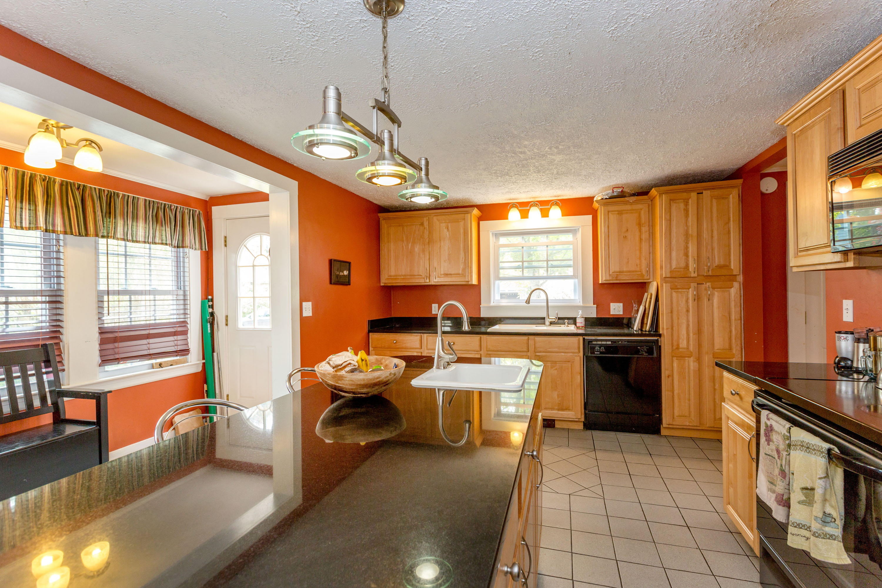 22 Thompson Street Brunswick, ME 04011 - Photo 10 of 33 Thompson_Baribeau_14