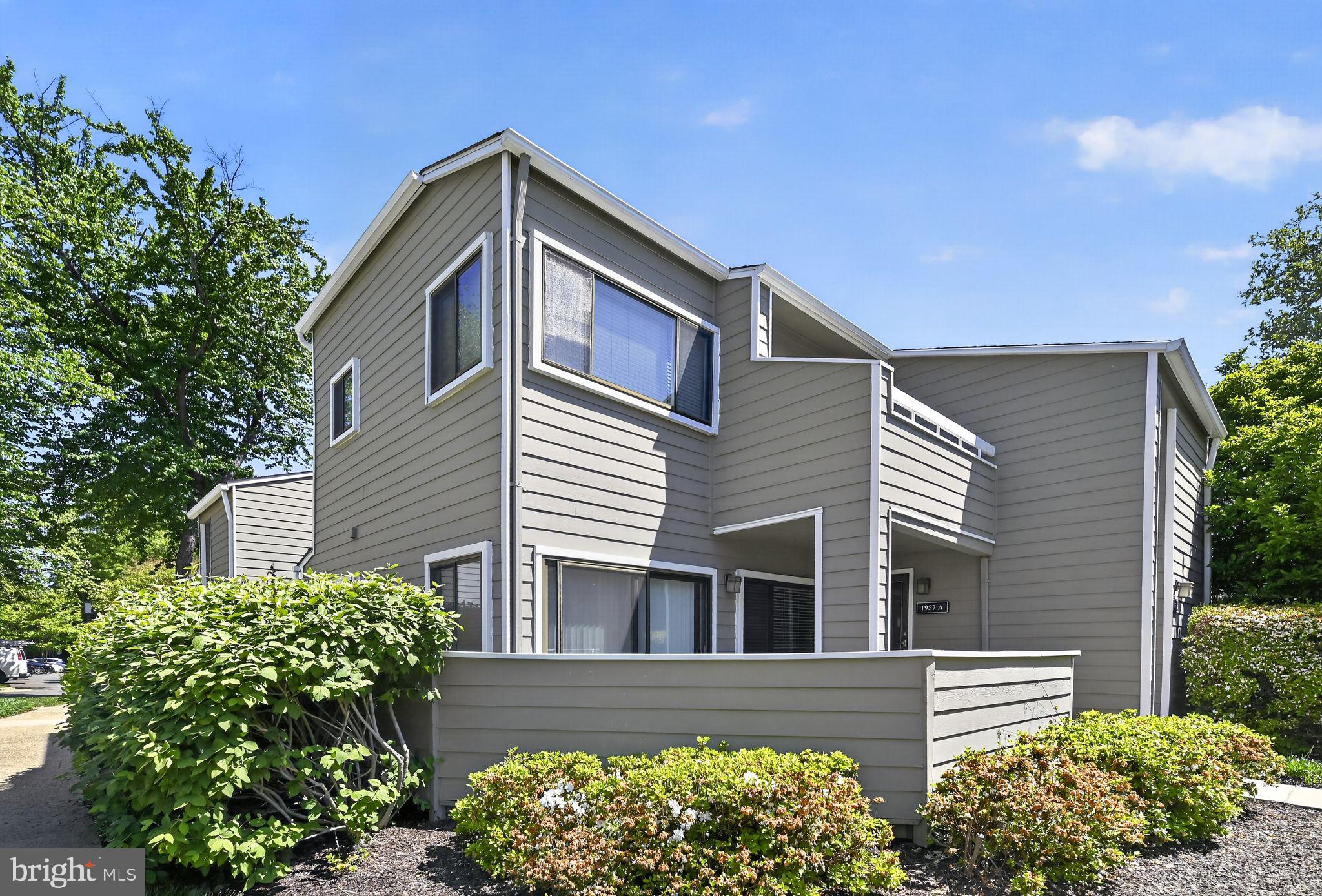 1957 A Villaridge Drive Reston, VA 20191 - Photo 17 of 38