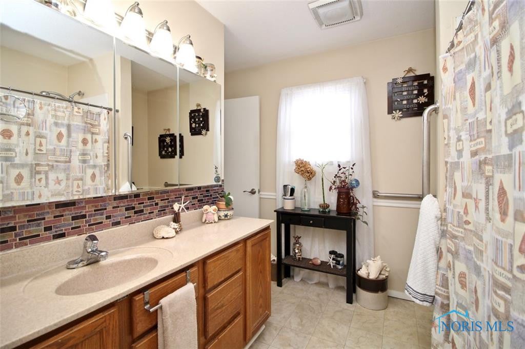 21775 Anderson Road Bowling Green, OH 43402 - Photo 24 of 36 Gallery Image 24