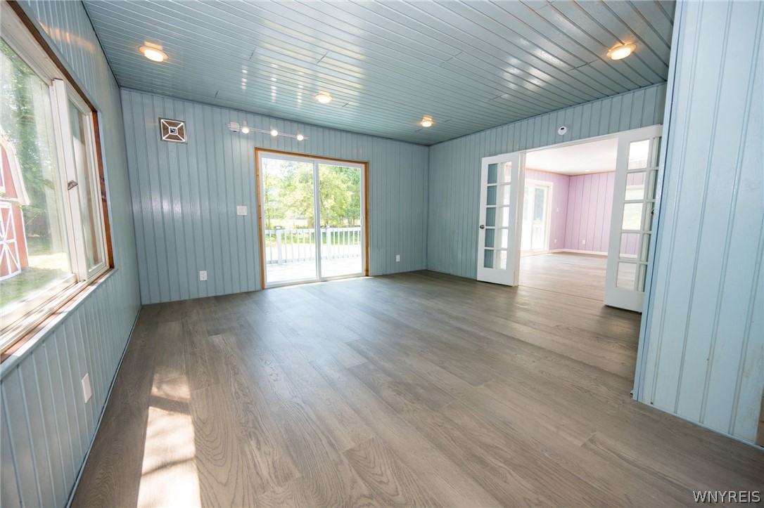 7124 Ridgewood Drive Lockport, NY 14094 - Photo 30 of 50