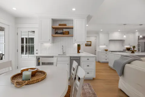 $1,299,000 | 143 Cross Neck Road, Marion, MA 02738