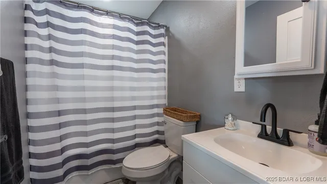 $1,200,000 | 470 Good Friends Lane, Stoutland, MO 65567