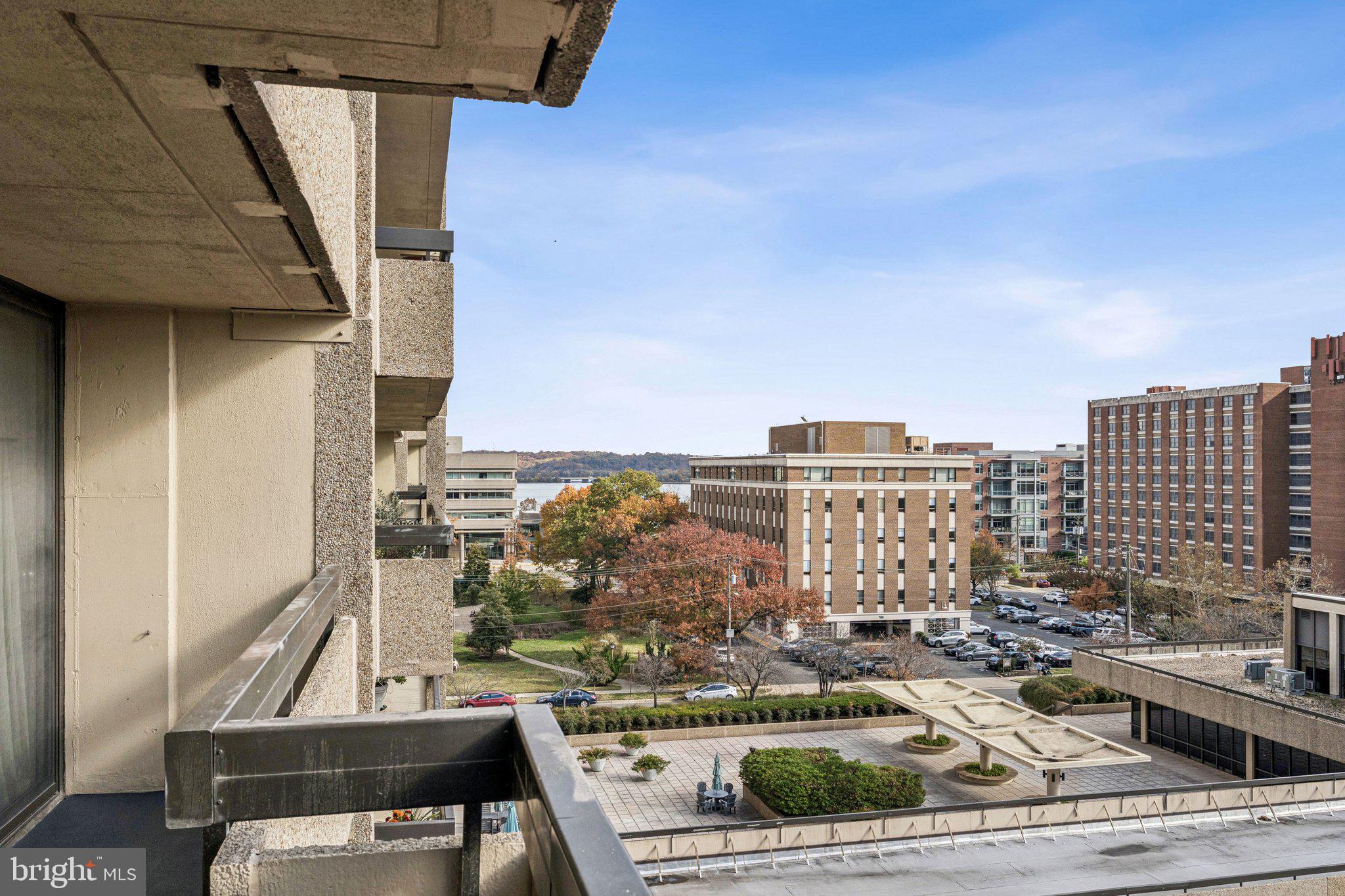 400 Madison Street, Unit 603 Alexandria, VA 22314 - Photo 18 of 46 a view of city with balcony