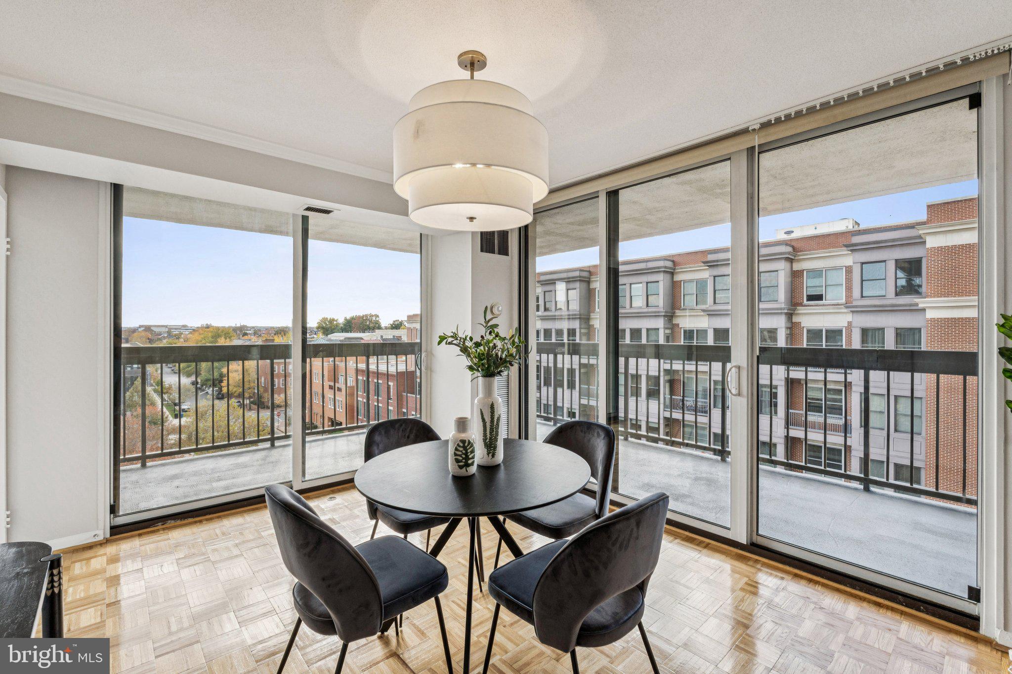 400 Madison Street, Unit 603 Alexandria, VA 22314 - Photo 6 of 46 a view of a livingroom with furniture