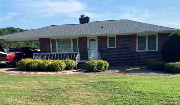 $699,900 | 6979 28th Highway, Iva, SC 29655