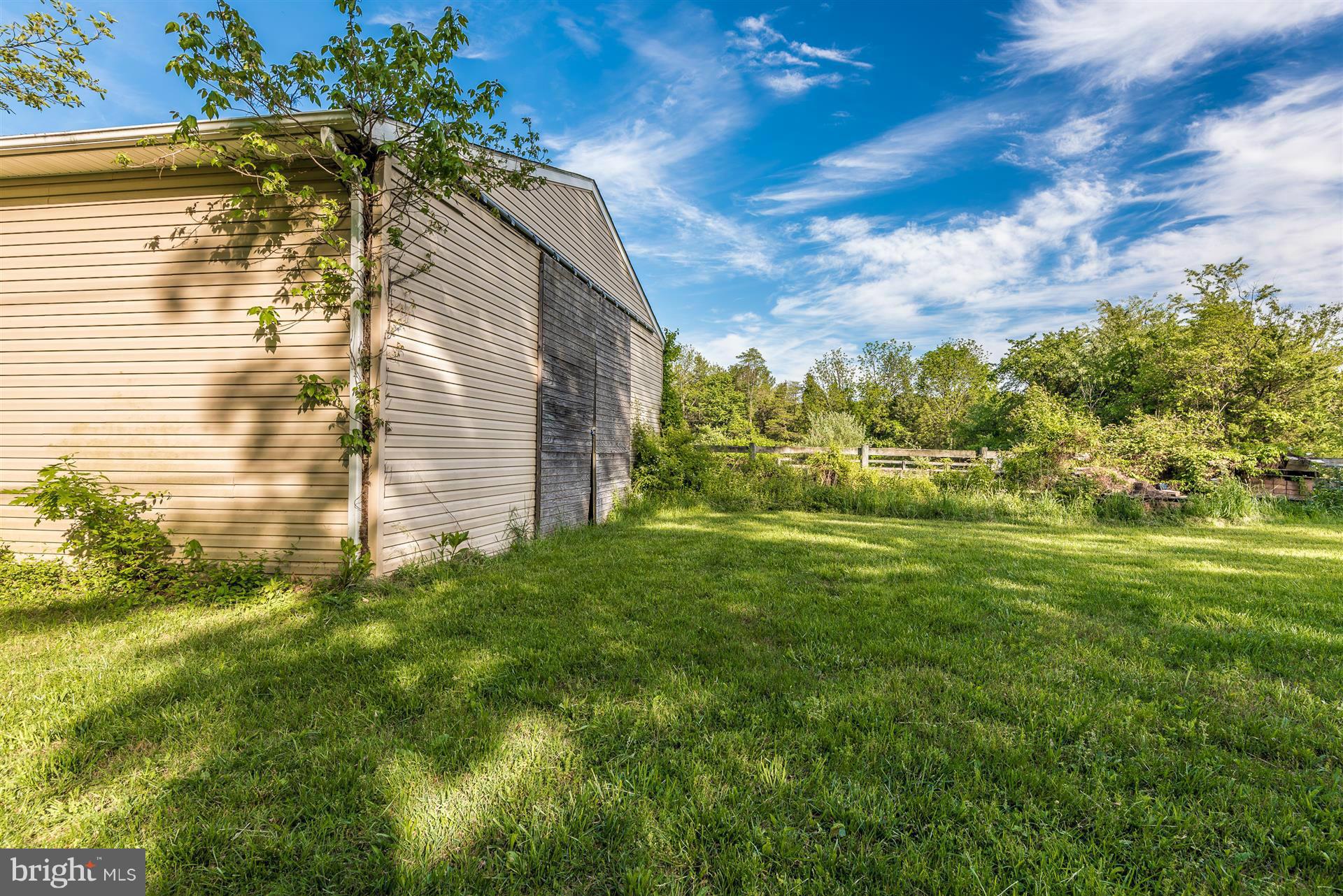 15509 Barnes Road New Windsor, MD 21776 - Photo 24 of 30 Exterior (Rear)