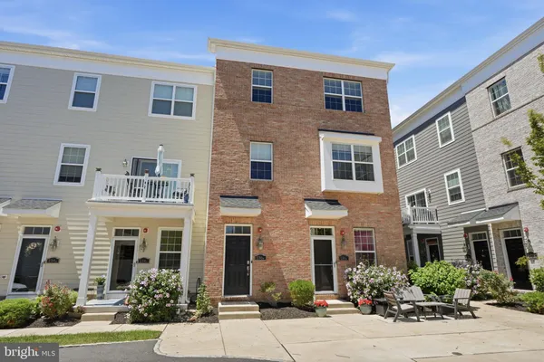 $415,000 | 136 B Fleet Court, Bensalem, PA 19020